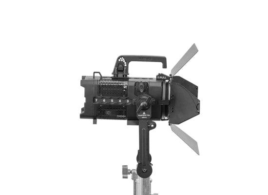 Astera AF80 Pluto Fresnel Akku LED Linsenscheinwerfer SET